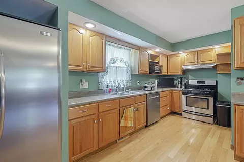 1912 Claremont Dr, Springfield, IL 62703 photo 7