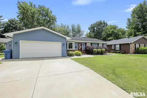 1912 Claremont Dr, Springfield, IL 62703 photo 2