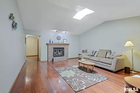 119 Calvin Ave, Springfield, IL 62704 photo 3
