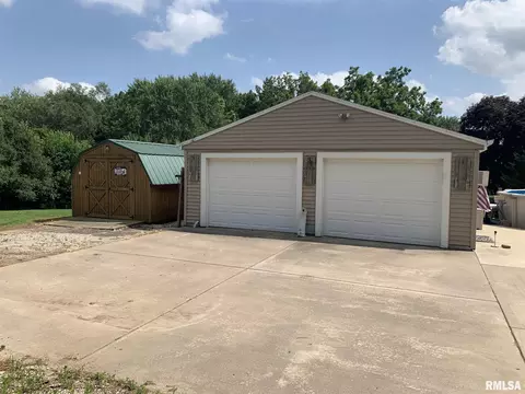 3404 Donna St, Springfield, IL 62702 photo 2