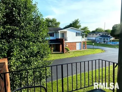 307 S Durkin Dr, Springfield, IL 62704 photo 5