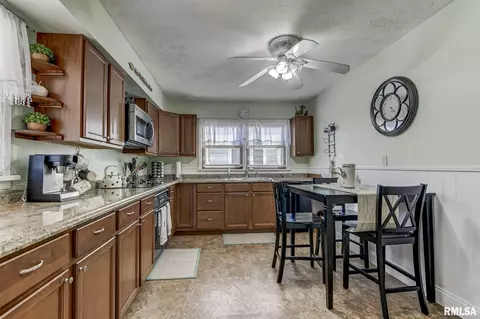 40 Melody Ln, Springfield, IL 62702 photo 7