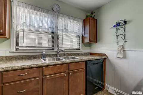 40 Melody Ln, Springfield, IL 62702 photo 8