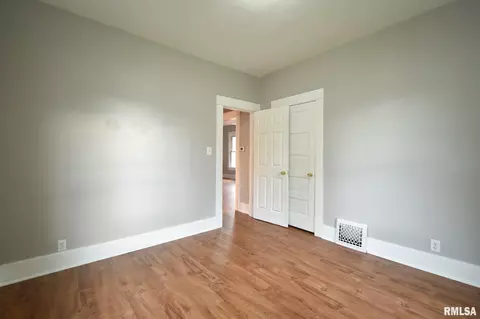 2355 Yale Blvd, Springfield, IL 62703 photo 8