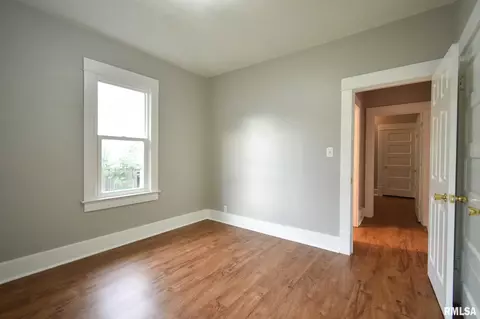 2355 Yale Blvd, Springfield, IL 62703 photo 9