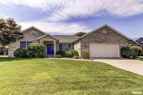 4540 Longfellow Dr, Springfield, IL 62711 photo 2