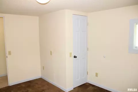 1715 Henry St, Springfield, IL 62702 photo 10