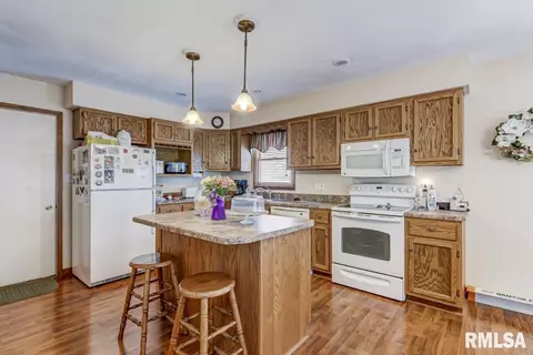 94 Amherst Dr, Springfield, IL 62702 photo 10
