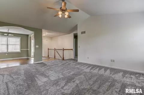 2817 Tanner Rd, Springfield, IL 62702 photo 5