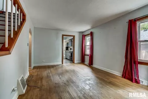 1100 W Iles Ave, Springfield, IL 62704 photo 6