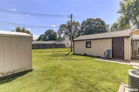 2306 E Black Ave, Springfield, IL 62702 photo 25