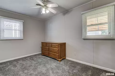 2306 E Black Ave, Springfield, IL 62702 photo 13
