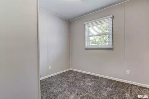 2306 E Black Ave, Springfield, IL 62702 photo 16