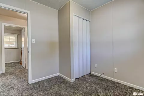 2306 E Black Ave, Springfield, IL 62702 photo 17
