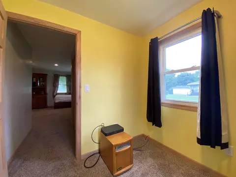 409 E Woods St, Avon, IL 61415 photo 38