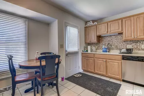 33 Villanova Dr, Springfield, IL 62703 photo 6