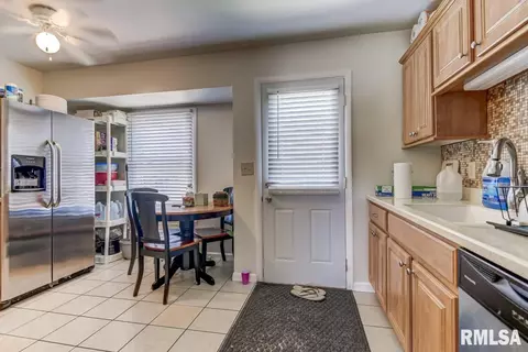 33 Villanova Dr, Springfield, IL 62703 photo 8