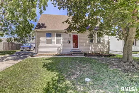 33 Villanova Dr, Springfield, IL 62703 photo 2
