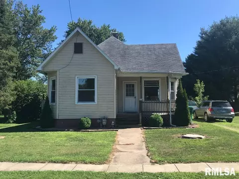 414 Walnut St, Dawson, IL 62520 photo 1