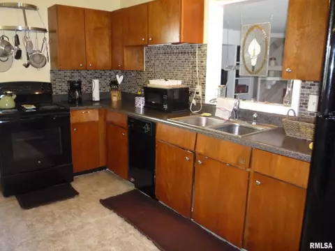 72 Bob O Link Dr, Springfield, IL 62702 photo 5