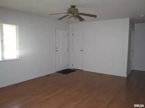 2405 Devonshire Rd, Springfield, IL 62703 photo 3