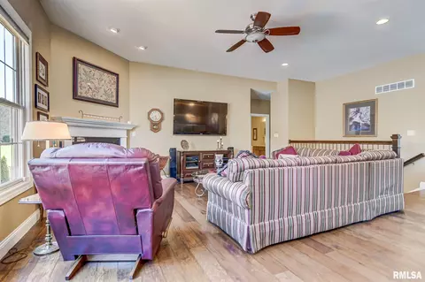 2604 Old Bachelor Trl, Springfield, IL 62711 photo 8