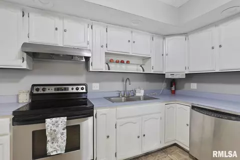 44 Lucerne Dr, Springfield, IL 62707 photo 9