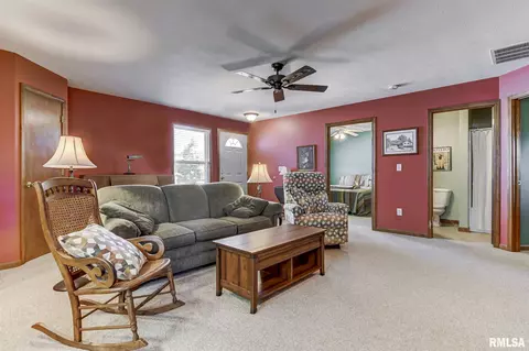 1801 Plover Rd, Springfield, IL 62711 photo 4