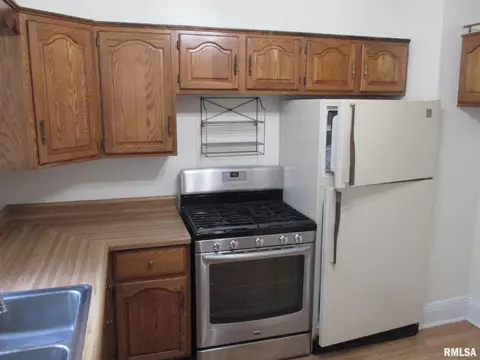 532 Garfield St, Springfield, IL 62702 photo 12