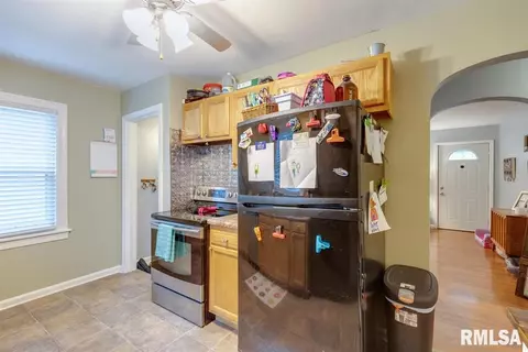 212 N Illinois St, Springfield, IL 62702 photo 11
