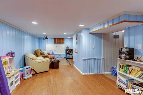 212 N Illinois St, Springfield, IL 62702 photo 19
