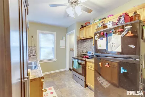 212 N Illinois St, Springfield, IL 62702 photo 12