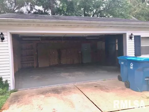 124 N Amos Ave, Springfield, IL 62702 photo 19