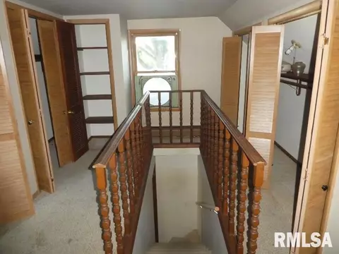 315 E Oak St, Gillespie, IL 62033 photo 14
