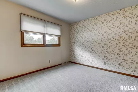 2115 Shabbona Dr, Springfield, IL 62703 photo 18