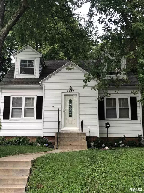 1438 N 6th St, Springfield, IL 62702 photo 1