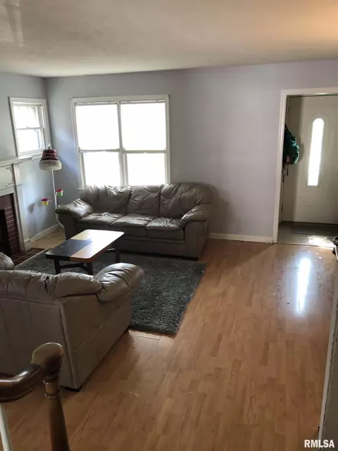 1438 N 6th St, Springfield, IL 62702 photo 8