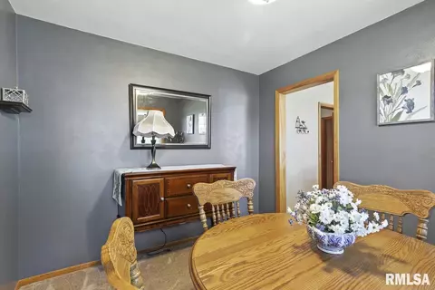 109 Nottingham Rd, Springfield, IL 62704 photo 10