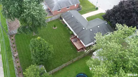 109 Nottingham Rd, Springfield, IL 62704 photo 2