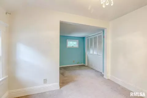 834 S Douglas Ave, Springfield, IL 62704 photo 24