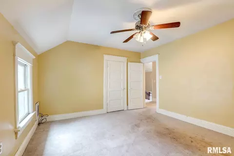 834 S Douglas Ave, Springfield, IL 62704 photo 20