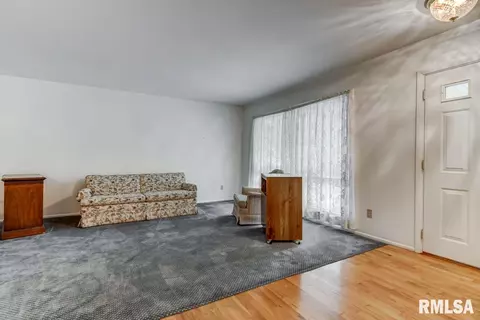 21 Glen Eagle Dr, Springfield, IL 62704 photo 4