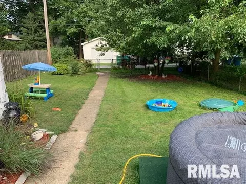 2128 Holmes Rd, Springfield, IL 62704 photo 14