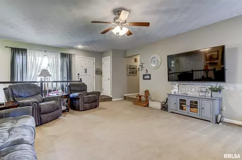 1124 Lenhart Rd, Springfield, IL 62711 photo 5