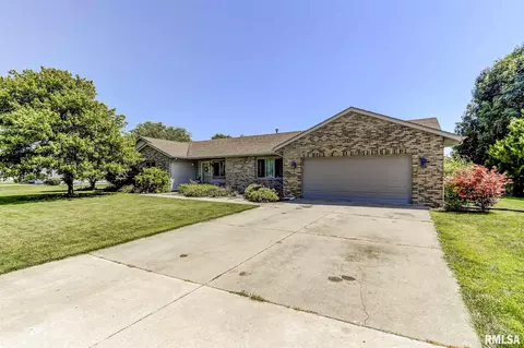 1124 Lenhart Rd, Springfield, IL 62711 photo 2