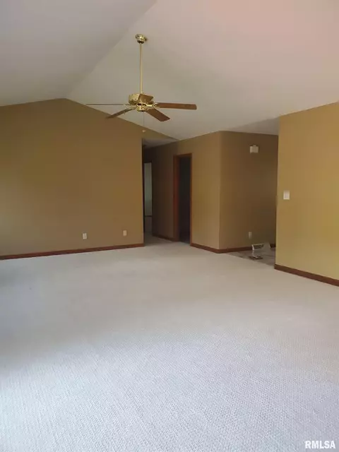 3405 Crystal Lake Dr, Springfield, IL 62711 photo 6