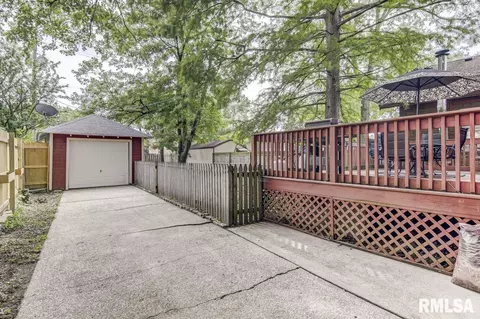 652 W Vine St, Springfield, IL 62704 photo 25