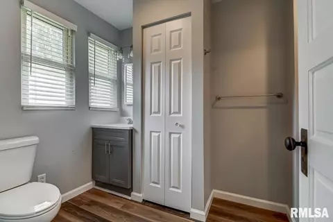 2143 S 4th St, Springfield, IL 62703 photo 17