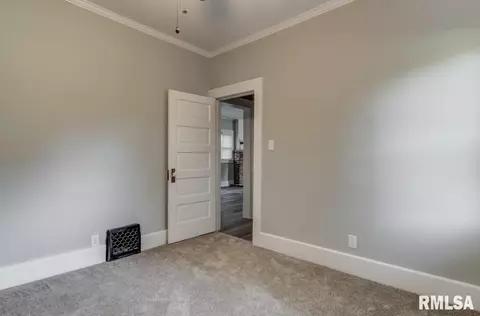 2143 S 4th St, Springfield, IL 62703 photo 19