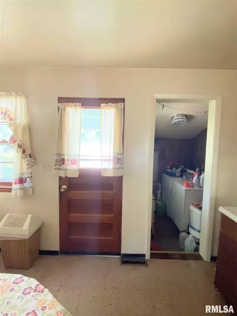 3005 S 12th St, Springfield, IL 62703 photo 14